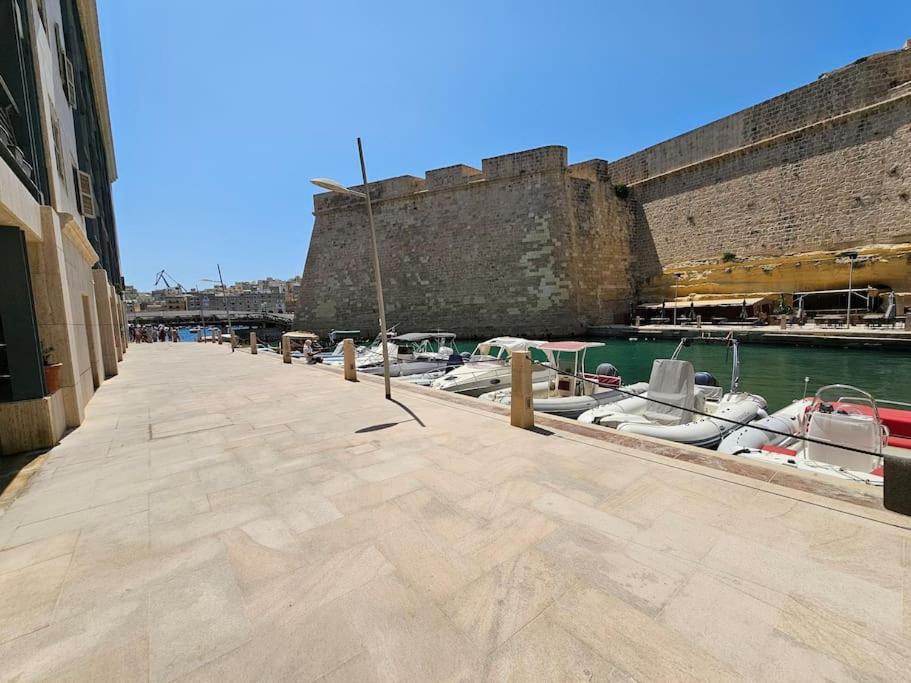 Unique Apartment And Location Birgu Luaran gambar